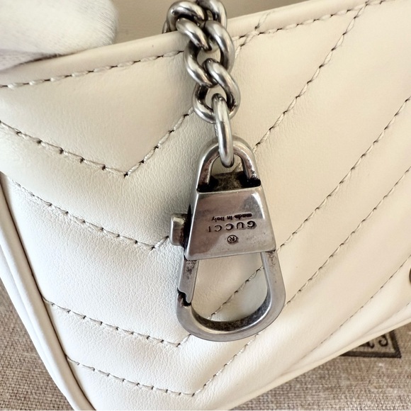 New Gucci Marmont GG belt shoulder leather mini bag with chain size 65 white - Picture 6 of 15